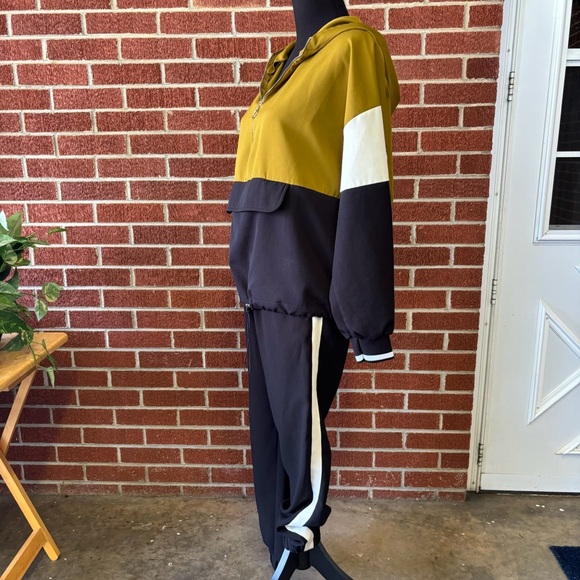 Zara Olive Green & Black Hoodie with Matching Black Jogger Pants Women Size XS - Picture 7 of 15